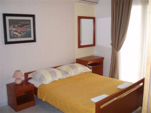 Bojana_Studio 02 SS_1.jpg